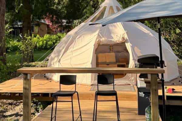 Camping On The Rivers Edge - Photo 2