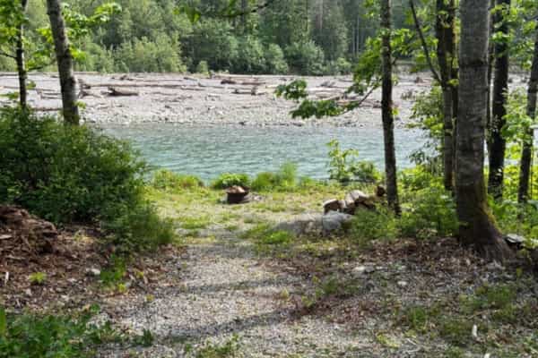 Coquihalla River Retreat on Othello Rd - Photo 3